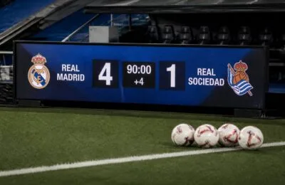 Kylian Mbappe a înscris un hat-trick în victoria Realului cu 4-1 la revenirea lui Jose Mourinho pe Bernabeu