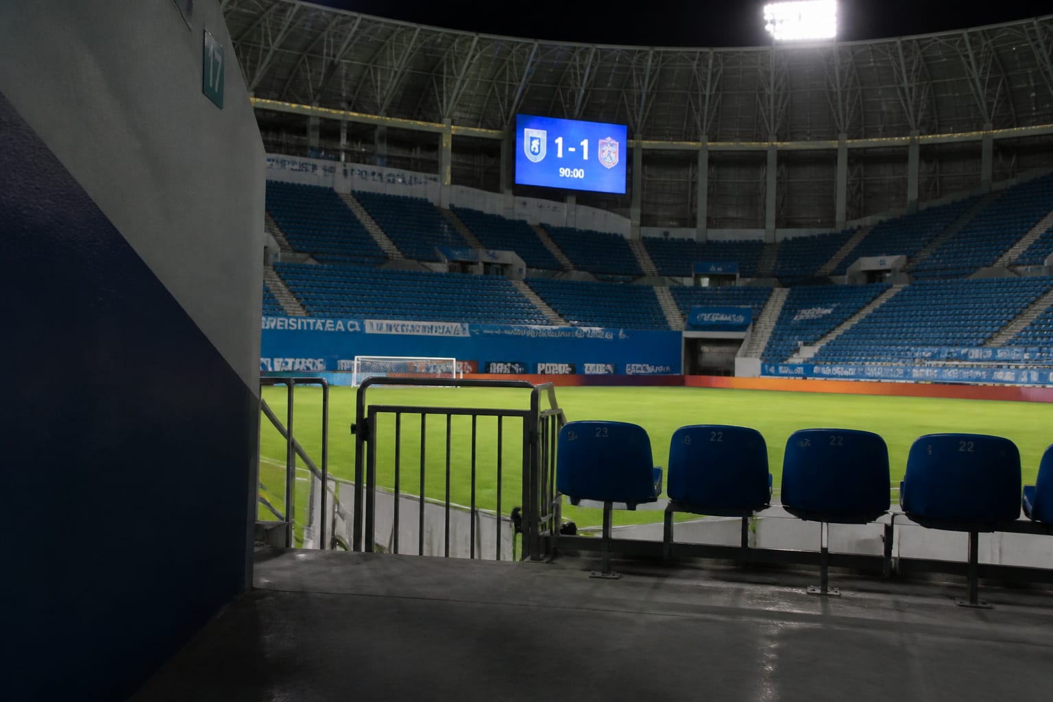 Mihai Bobonete vede Universitatea Craiova calificată după 1-1 cu Ararat-Armenia
