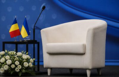 Mirabela Grădinaru, analizată de un stilist după summitul de la Kiev: rochia a fost lăudată, dar părul și atitudinea nu