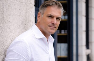 Mircea Radu a publicat o imagine rară cu fiica sa în vârstă de 9 ani