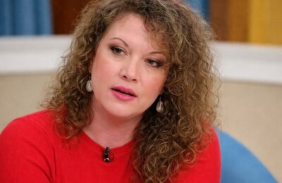 Oana Lis a dezvăluit că a rămas cu 15 lei în cont și a stârnit o dezbatere online