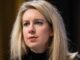 Elizabeth Holmes este programată să fie mutată într-un centru de tranziție în 2027. Eliberarea rămâne programată pentru 2030