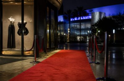 Emmy 2026 aduce un covor roșu mai experimental, spune Michael Kors