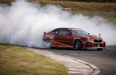 Pilotul Cristian Tauru ar putea deveni cel mai tânăr campion la drift din istorie după victoria de la Mureș